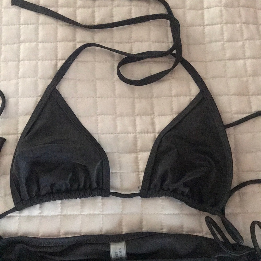 Vs String Bikini - image 2